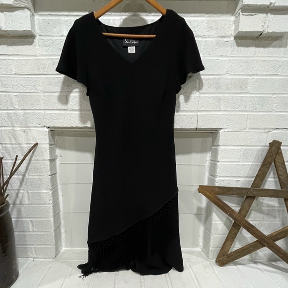 Black dress with fringe - Picture 2 of 8